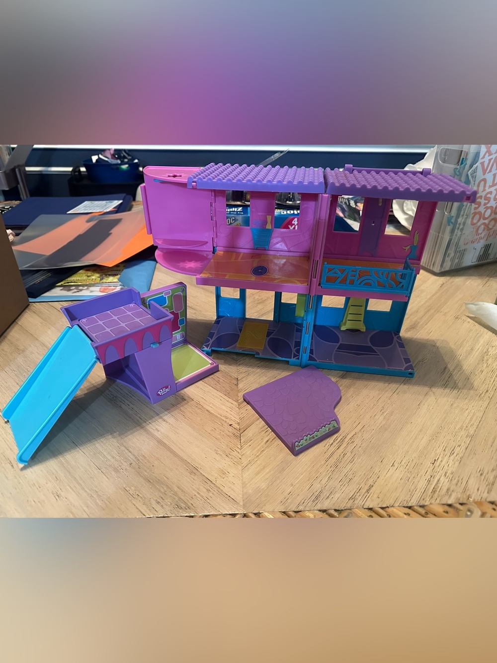 Vintage 2004 Polly Pocket Hotel